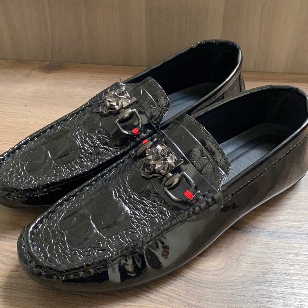 Men’s pleather loafers